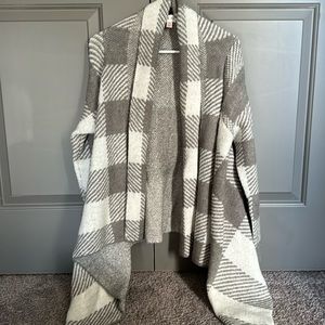 Like NEW Plaid Asymmetrical Hem Cardigan